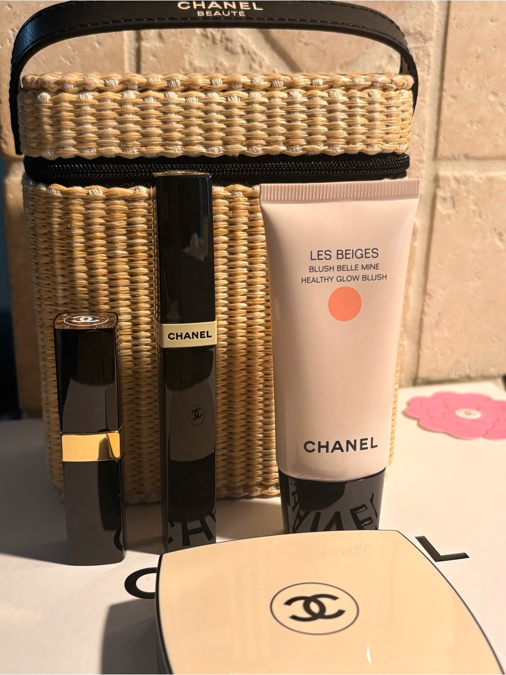 Chanel LIMITED Les Beiges Healthy Glow Set